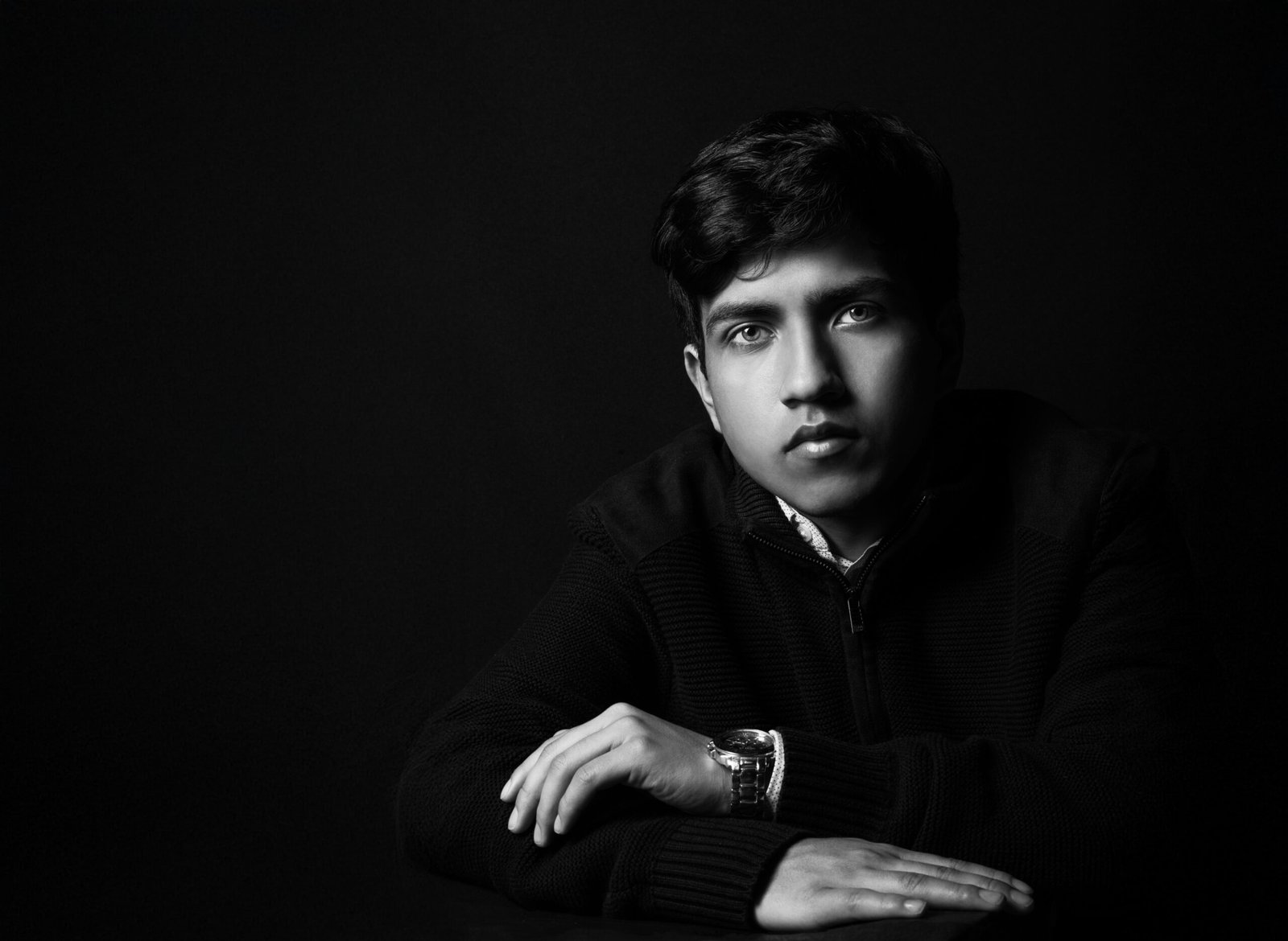 Student studying late at night for better grades as an example of which of the following exemplifies extrinsically motivated behavior?