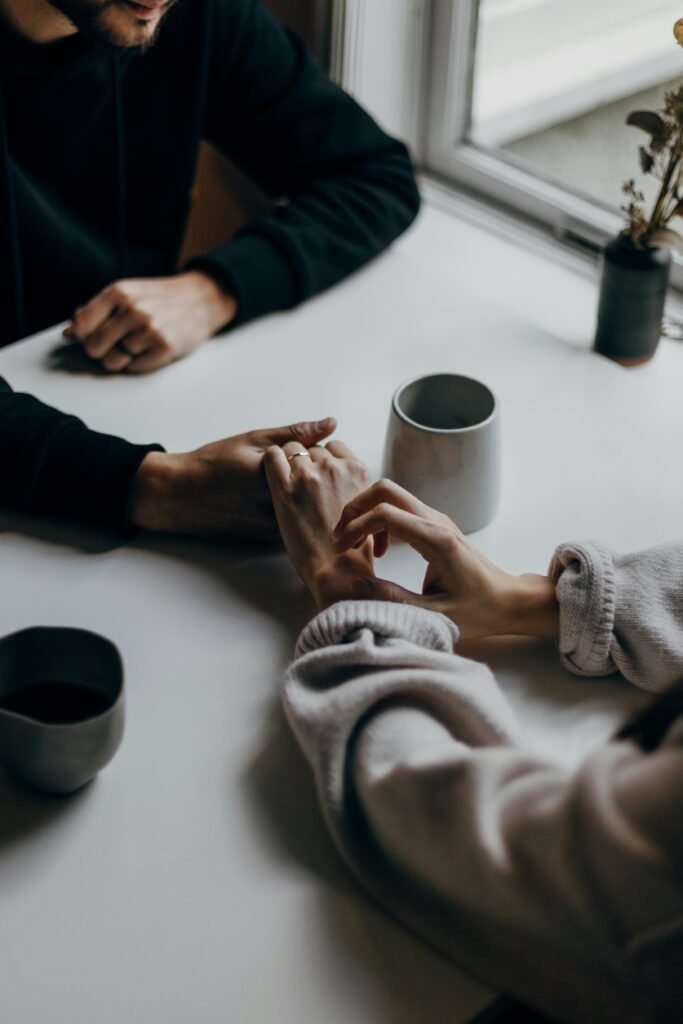 how to be supportive in a relationship? guide to emotional support, healthy communication, and stronger relationships.