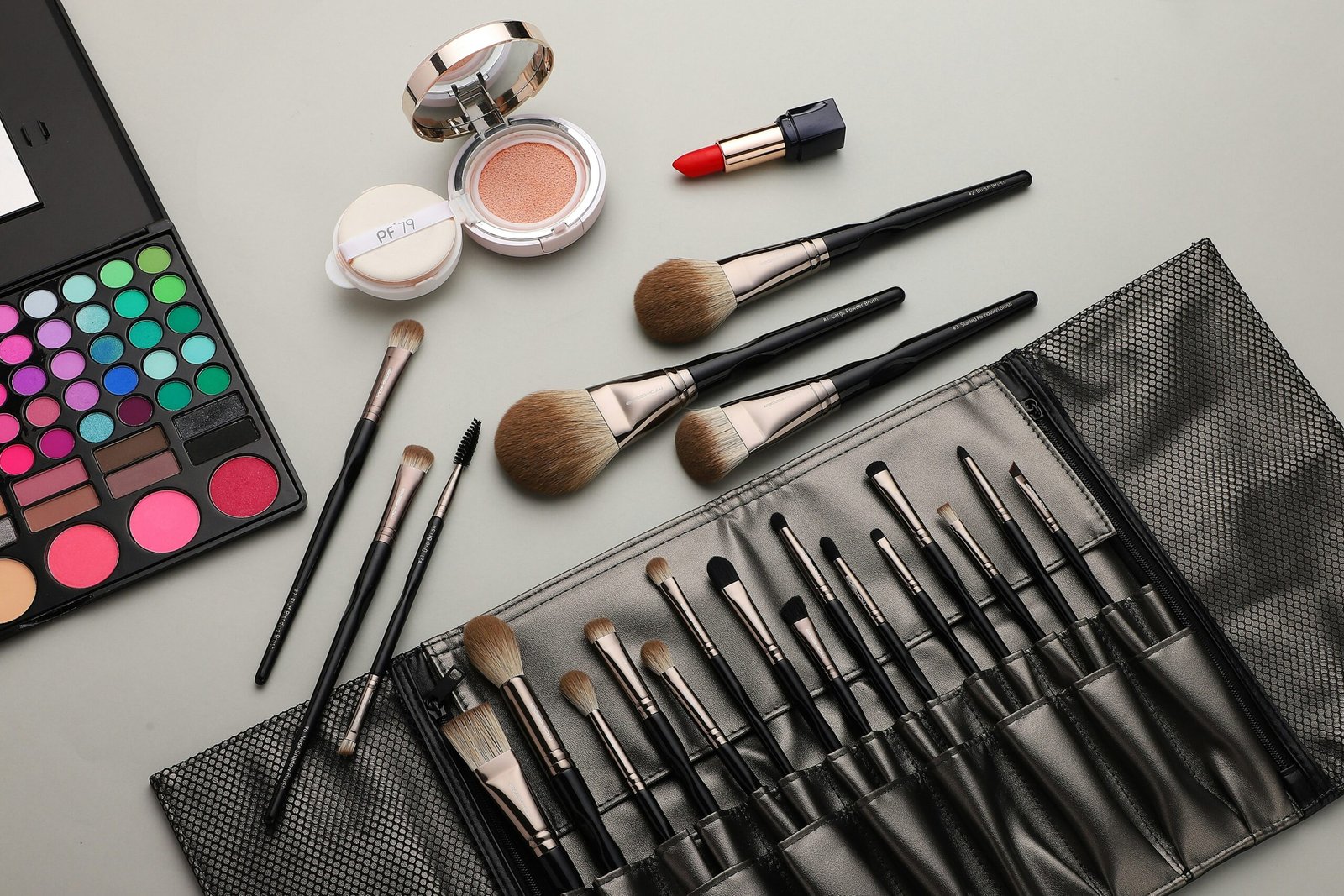How to Clean Makeup Brushes featuring brush cleaning, makeup residue removal, bacteria prevention, drying techniques, and healthier skin.